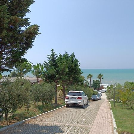 Plazhi Gjeneralit - Small Cabins - Bungalows - Apartaments - Villas - Suite Kavaje Exterior foto