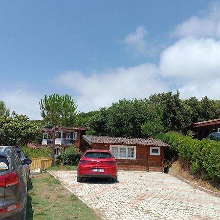 Plazhi Gjeneralit - Small Cabins - Bungalows - Apartaments - Villas - Suite Kavaje Exterior foto